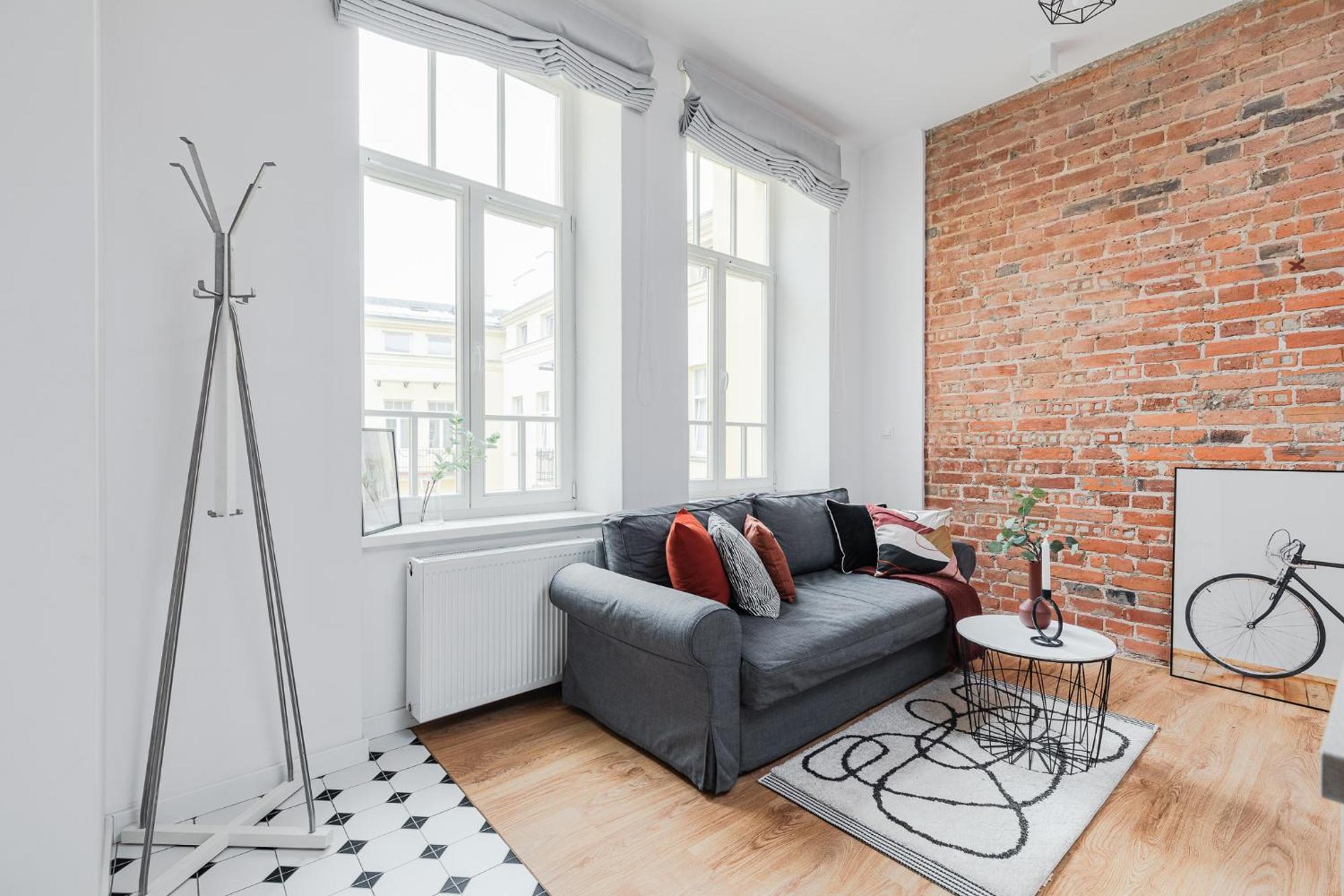 Superapart Brzeska 18 *